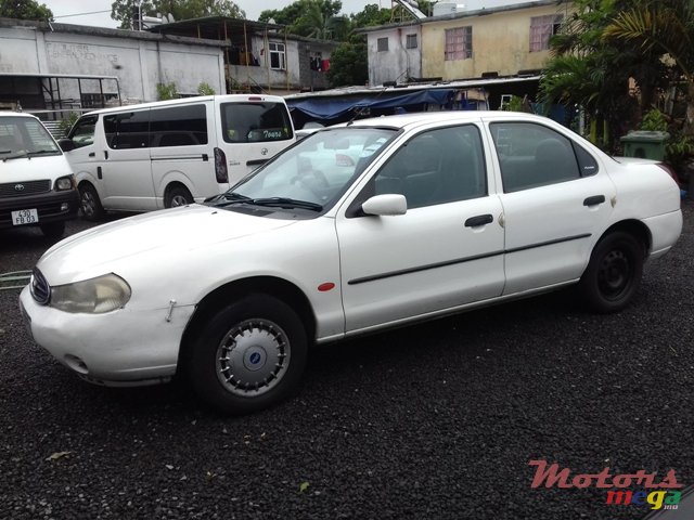 2000' Ford Mondeo photo #2