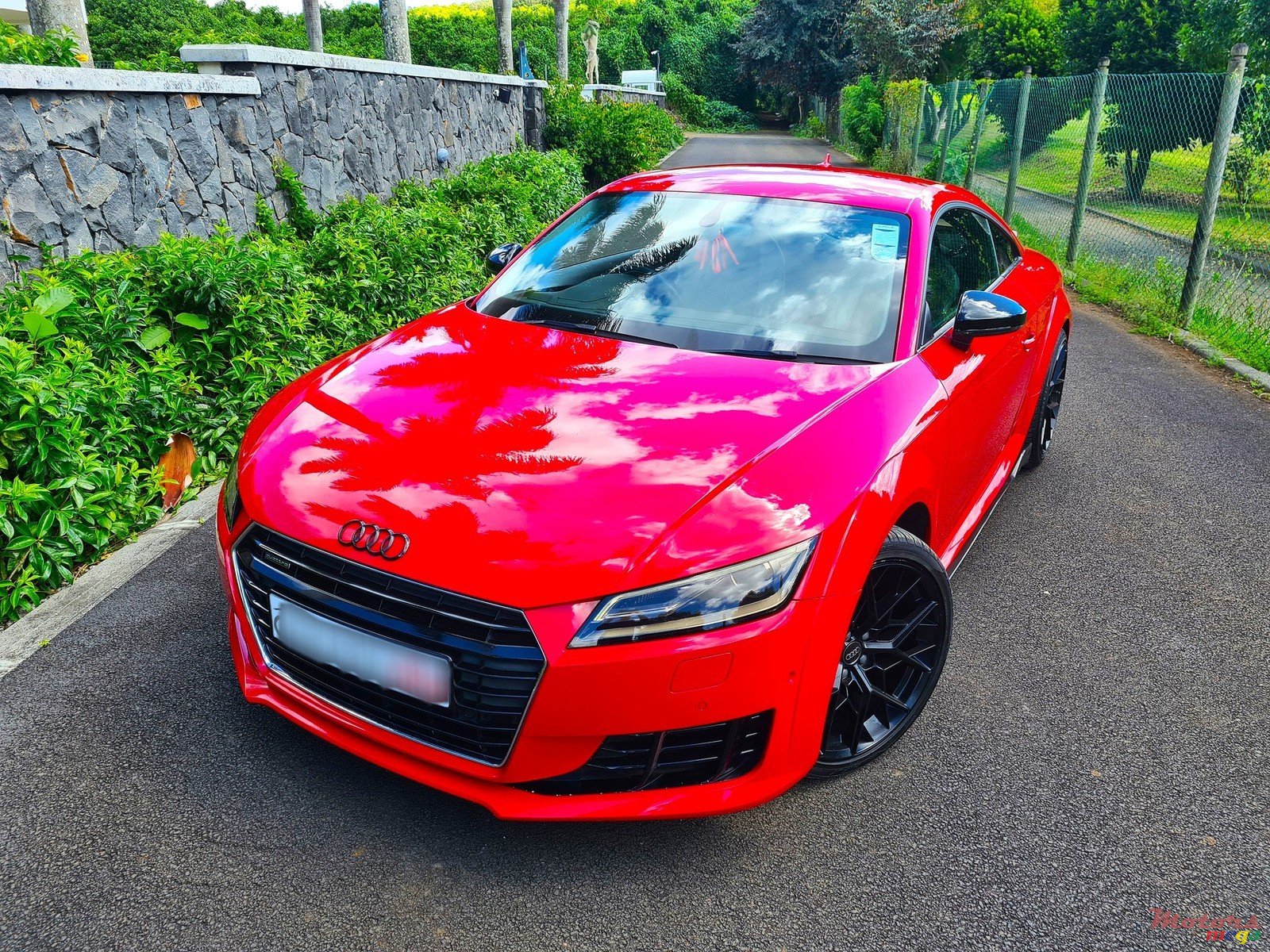 2016' Audi TT RS 2.0 TFSI photo #3