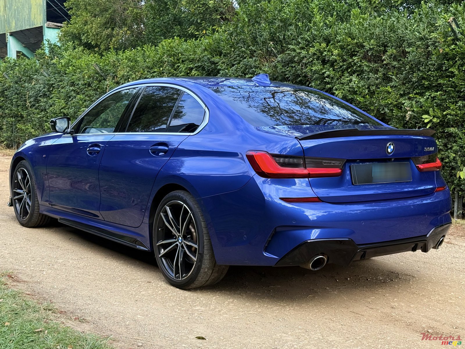 2019' BMW 330 photo #4