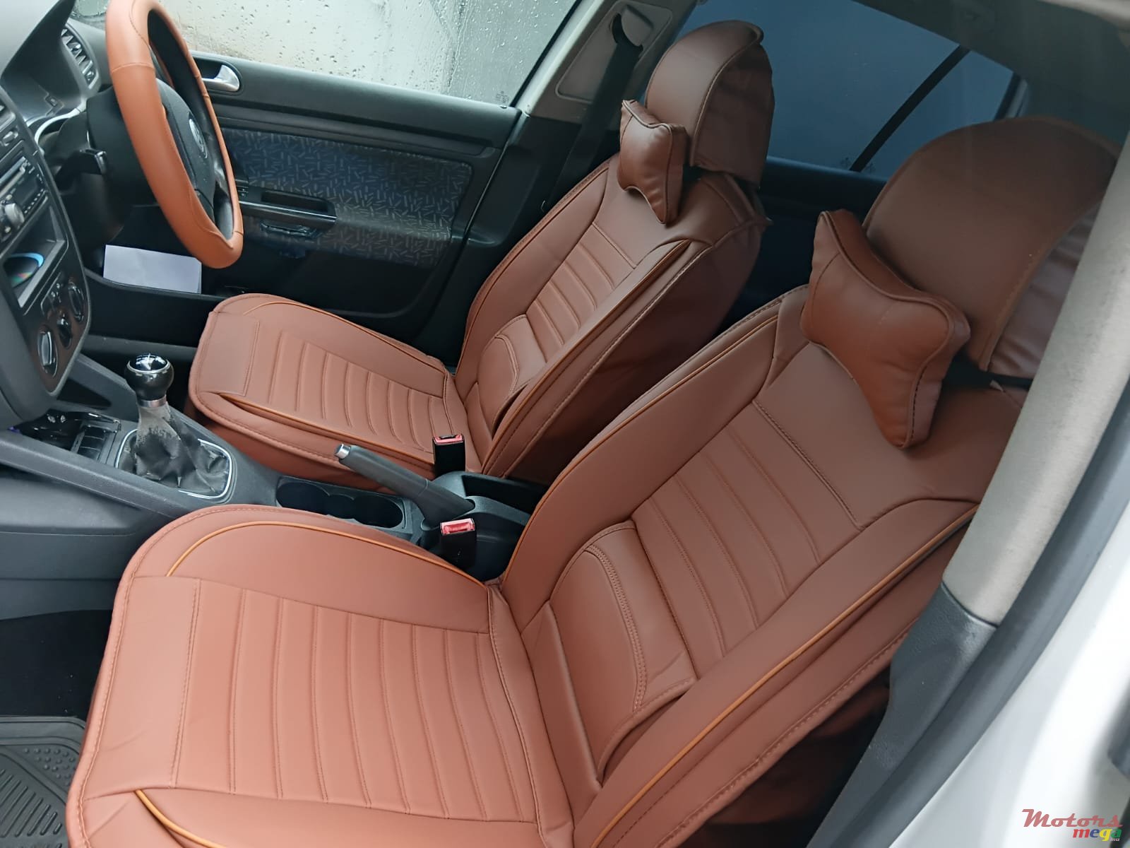 2009' Volkswagen Golf V photo #3