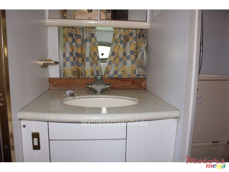 1995' Sunseeker photo #3