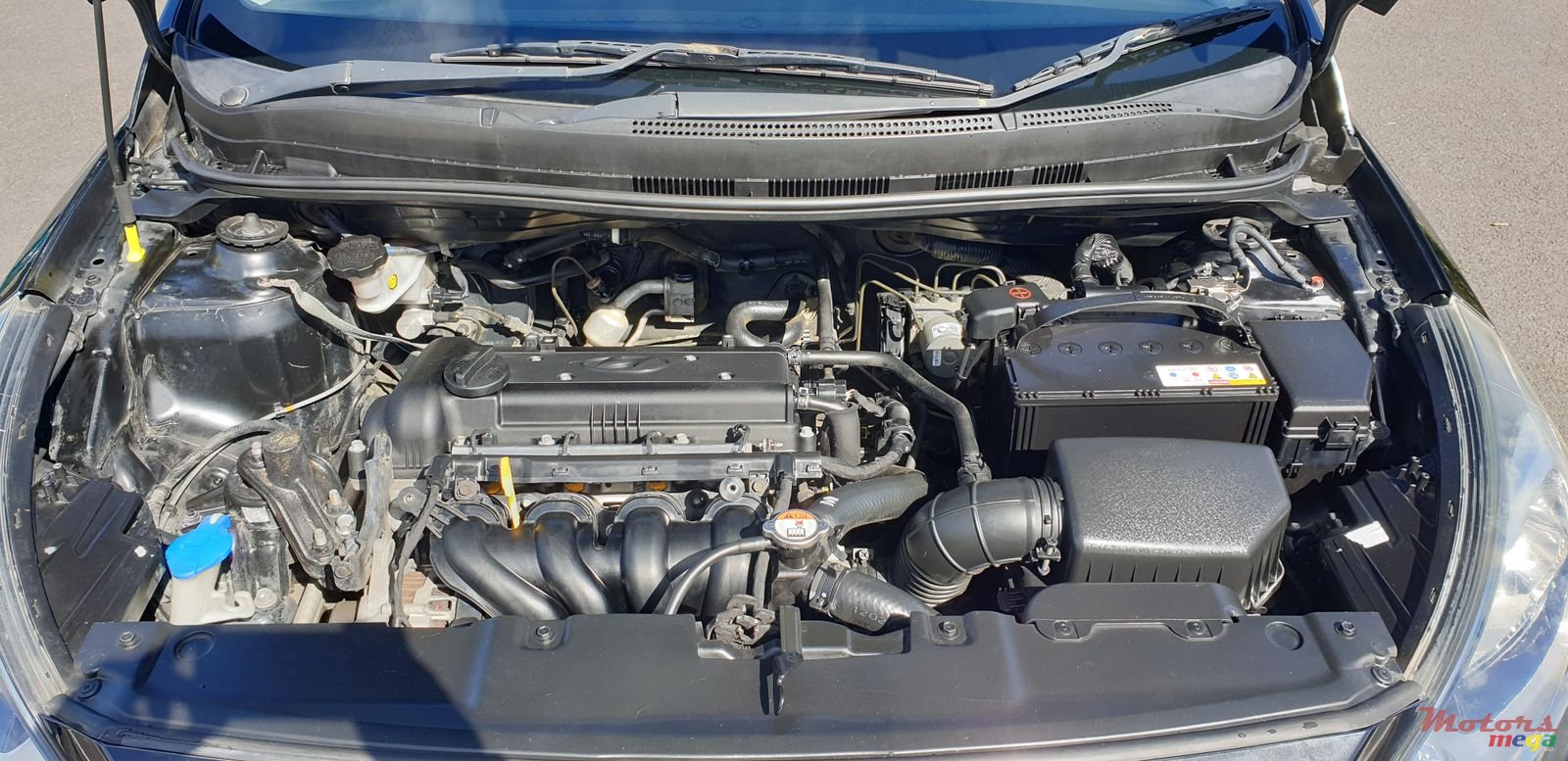 2012' Hyundai Accent photo #3