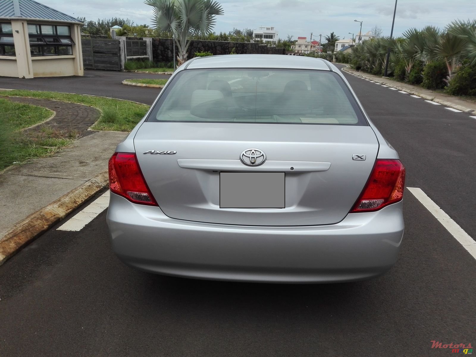 2007' Toyota Axio photo #3