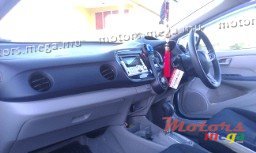 2010' Honda Insight Hybrid photo #6