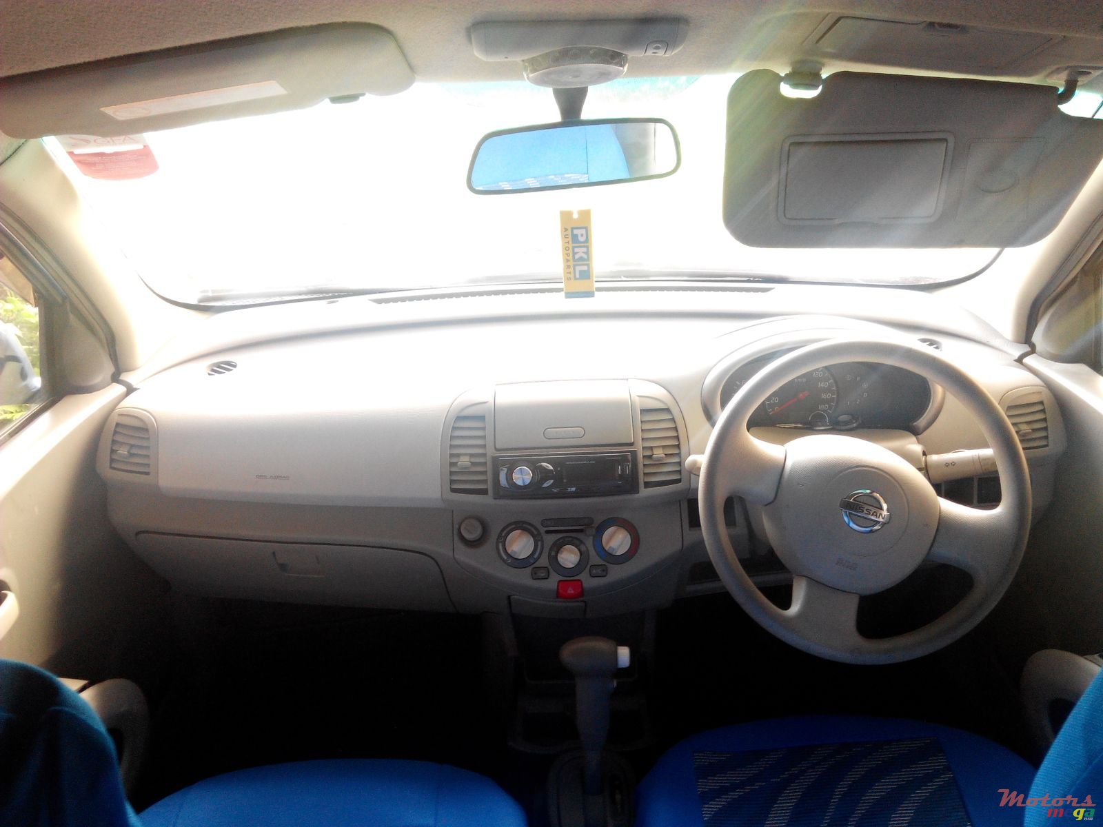 2003' Nissan March AK12 photo #1