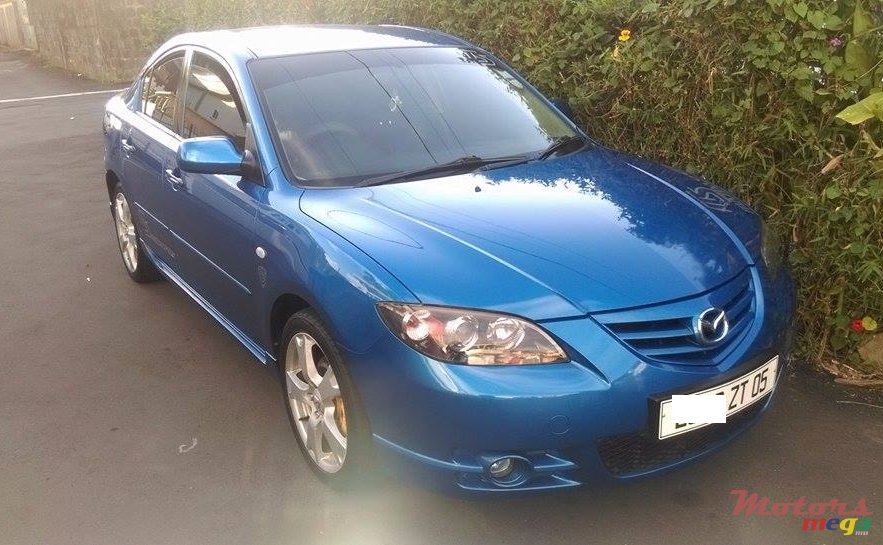 2005' Mazda 3 photo #1