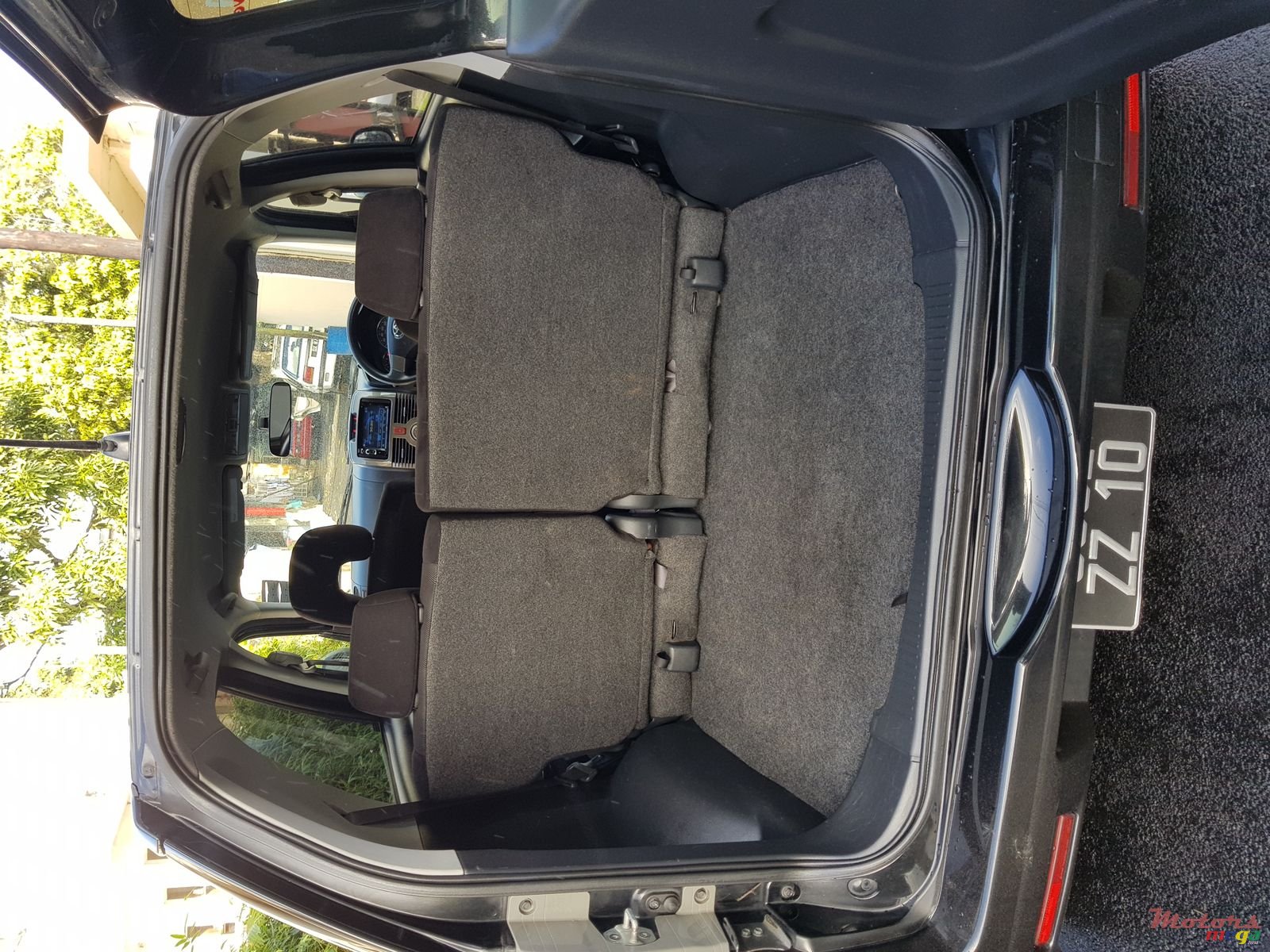 2010' Toyota rush automatic photo #6