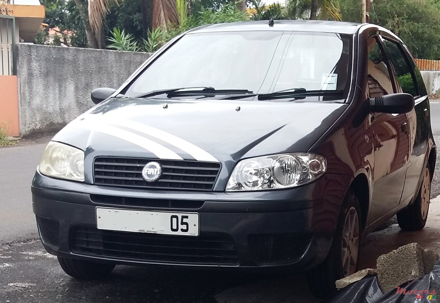 2005' Fiat Punto photo #1