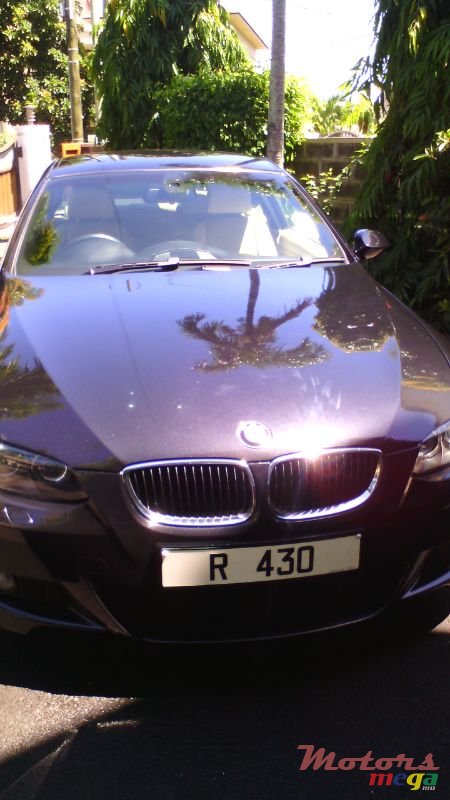 2009' BMW 325 325 i photo #1