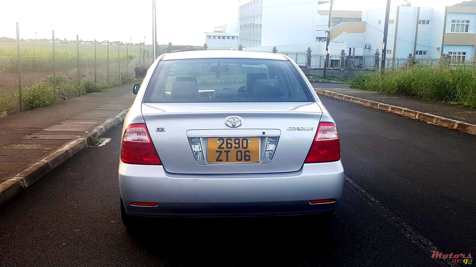 2006' Toyota Corolla photo #1