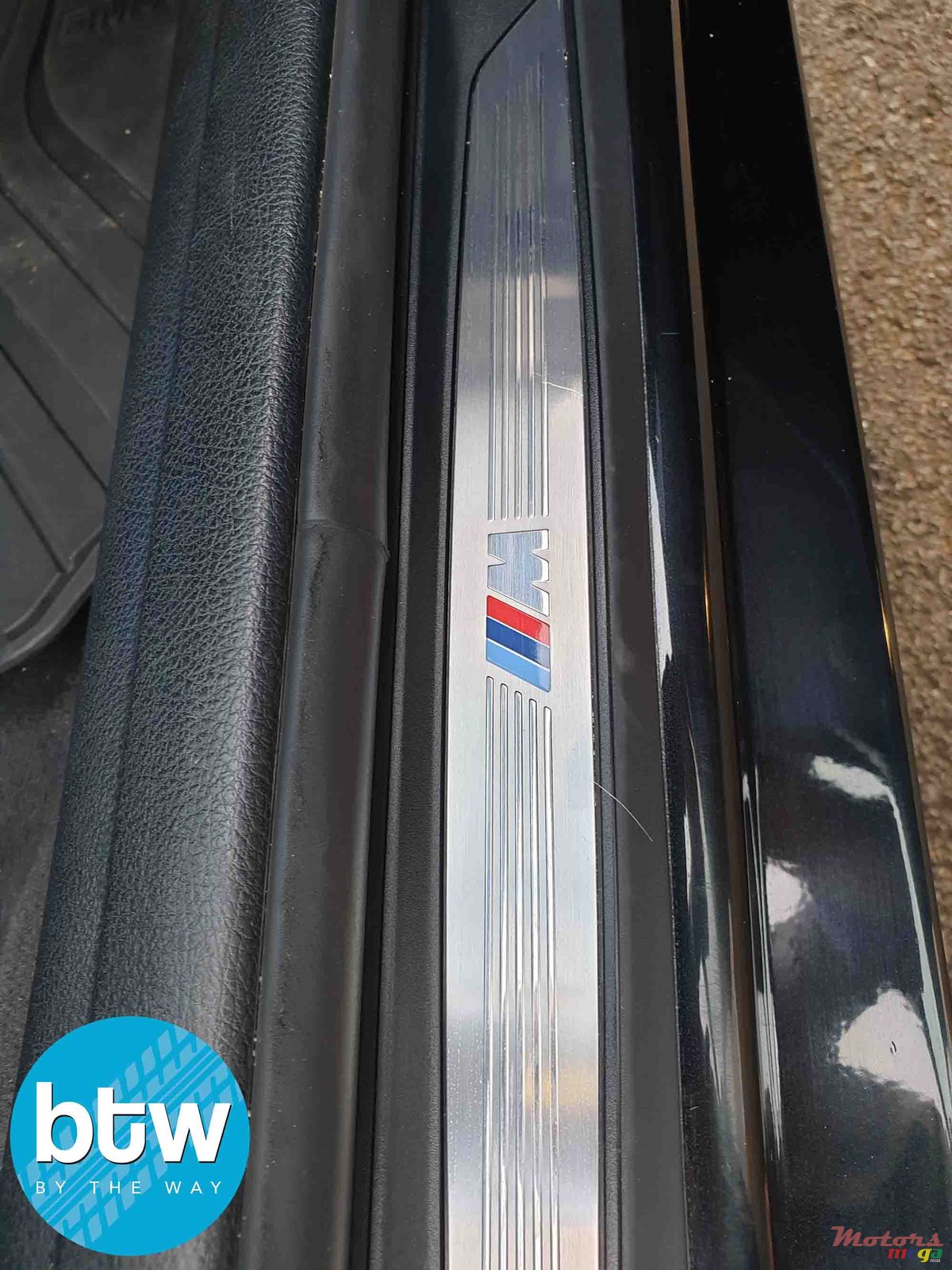 2016' BMW 3 Series 318i M Sport Package photo #6