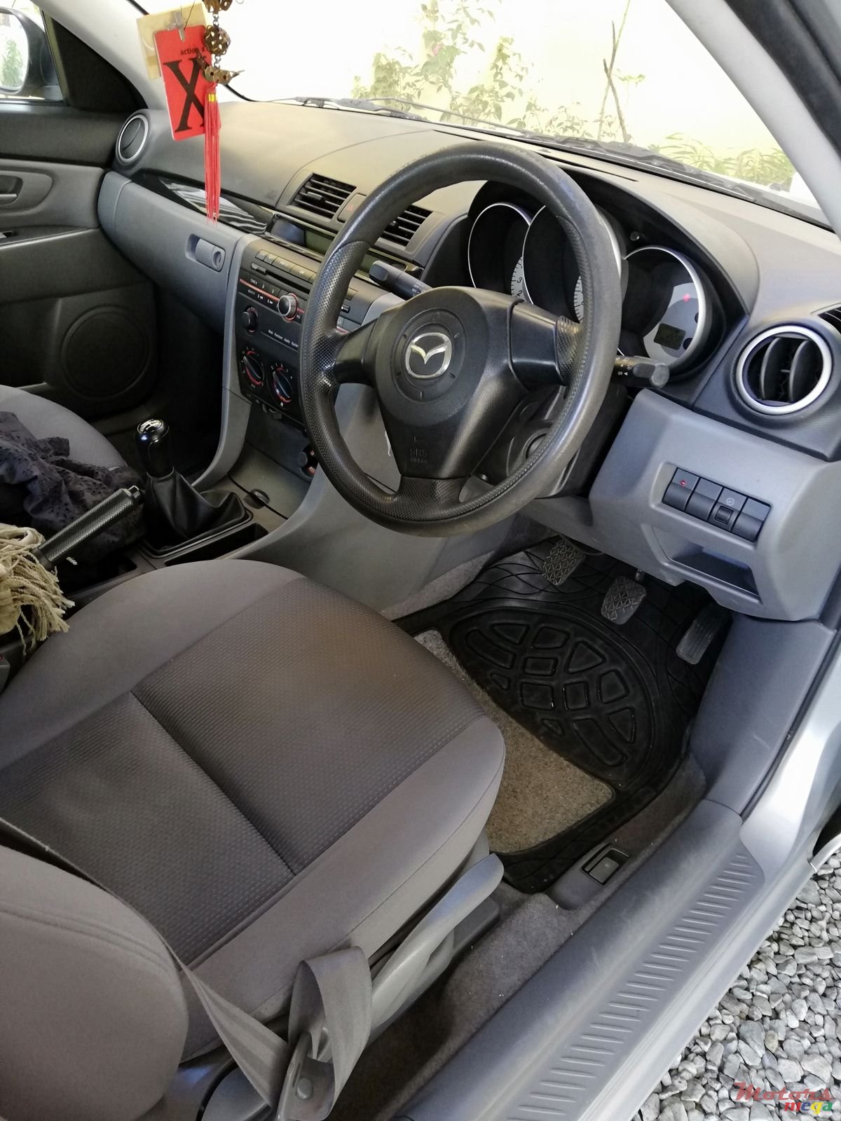 2007' Mazda 3 photo #4