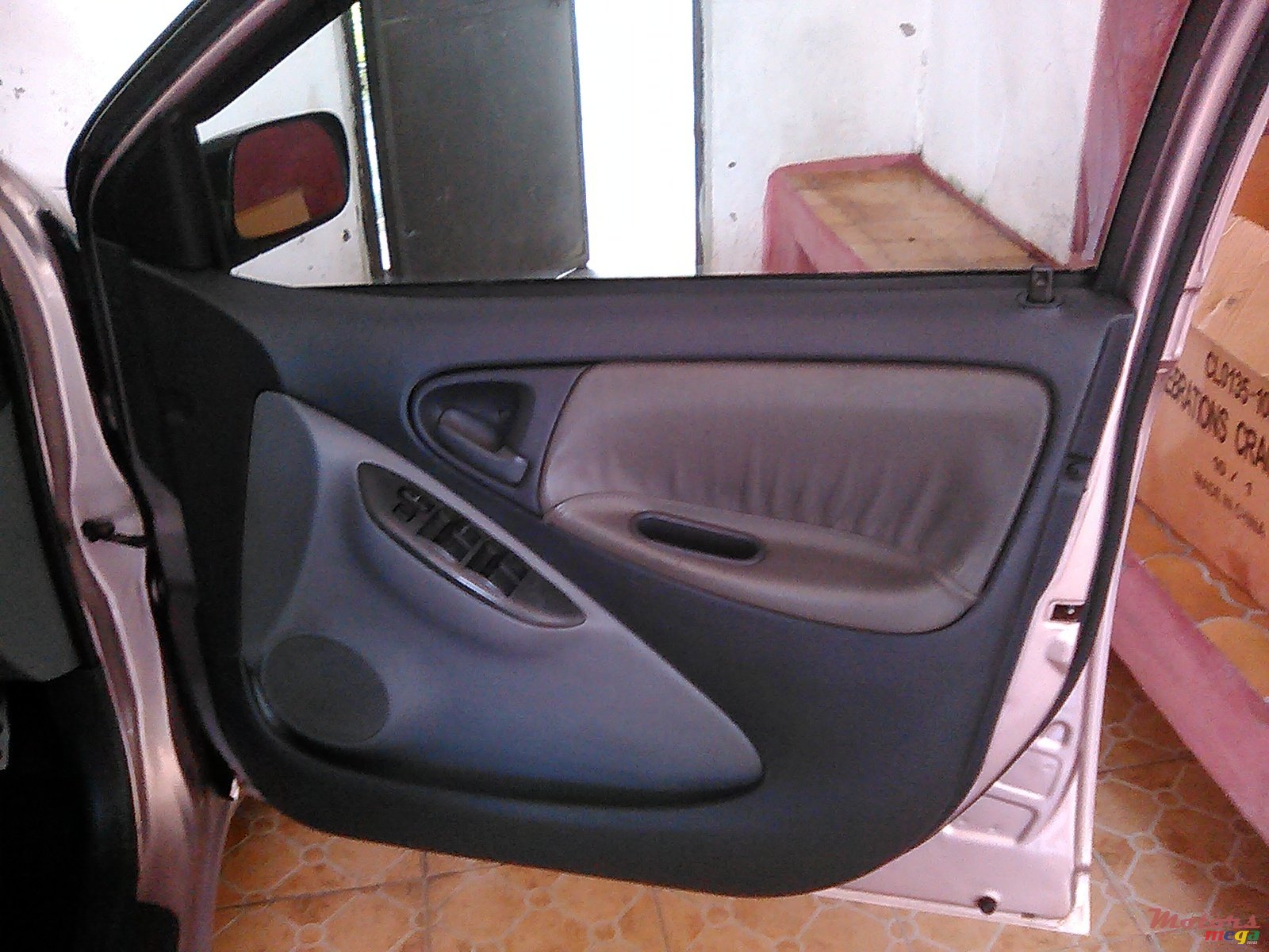 1999' Toyota Vitz sport photo #3