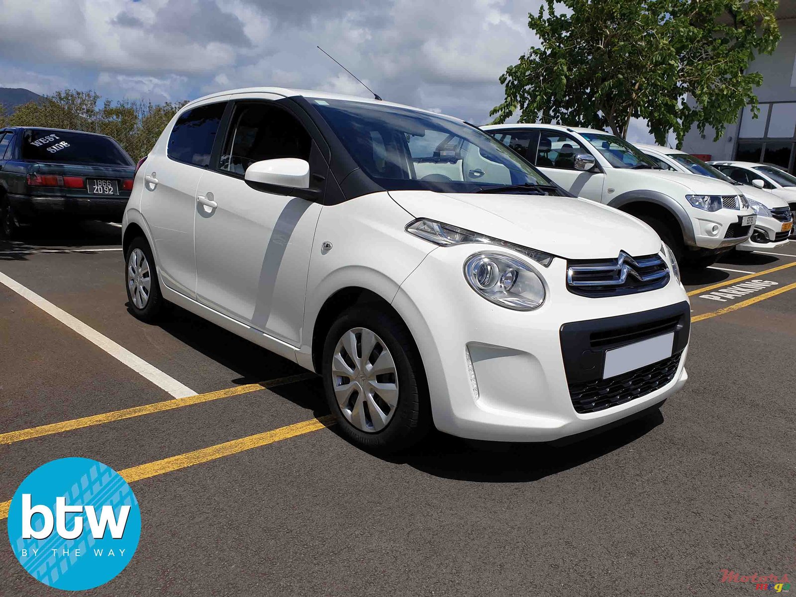 2016' Citroen C1 photo #1