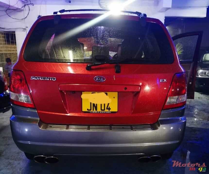 2004' Kia Sorento photo #3