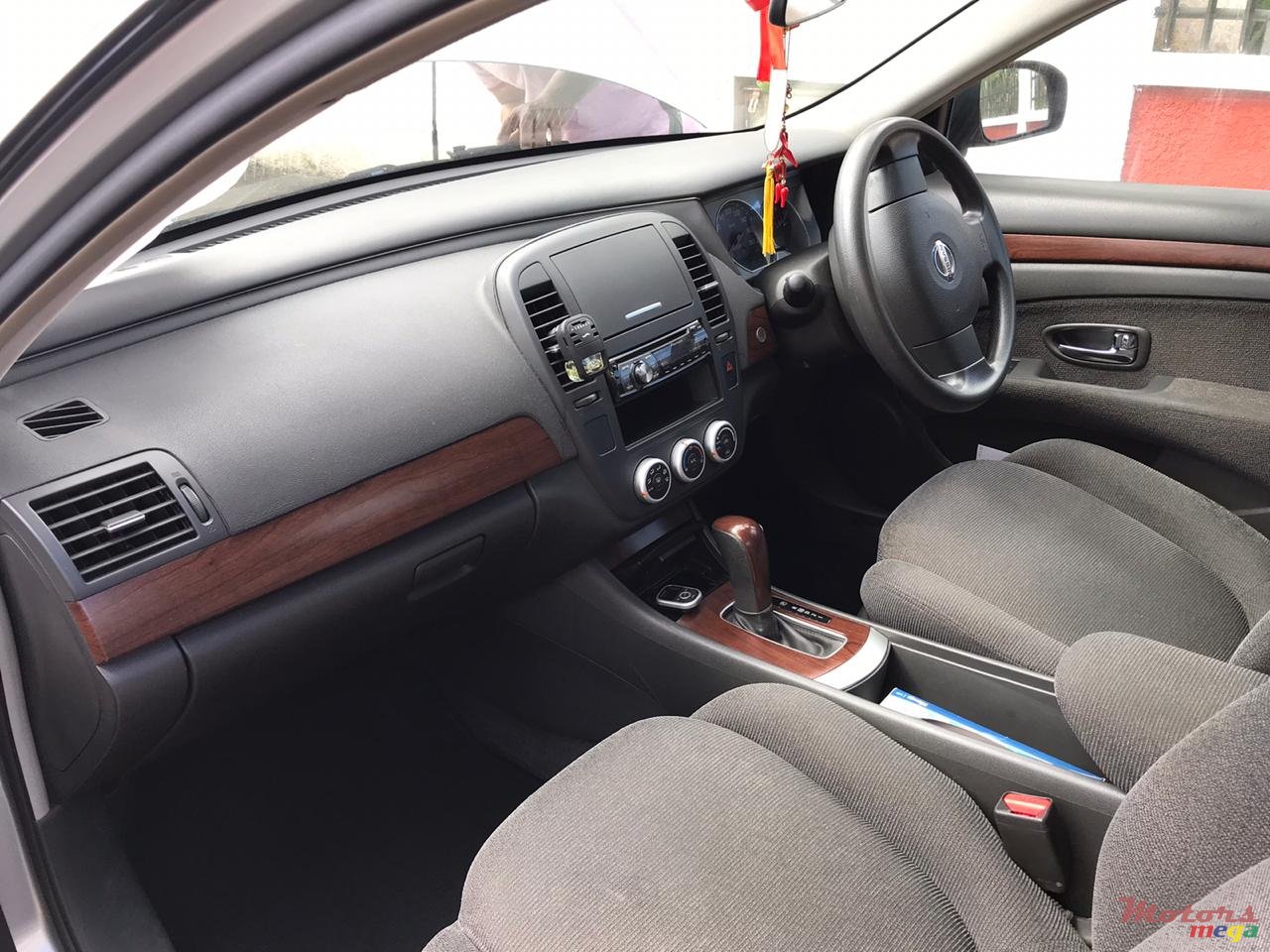 2009' Nissan Bluebird photo #4