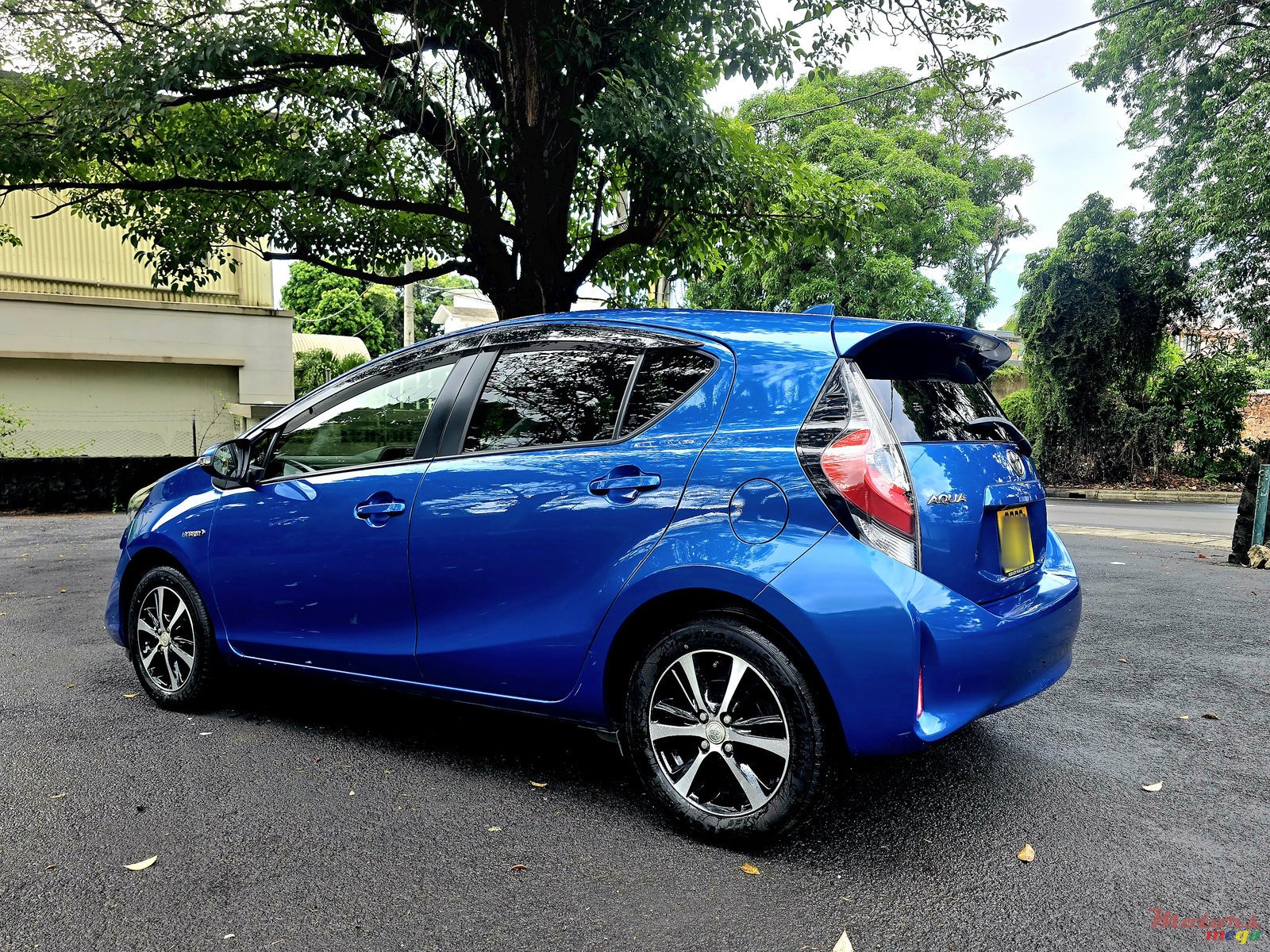 2017' Toyota Aqua Full options photo #4