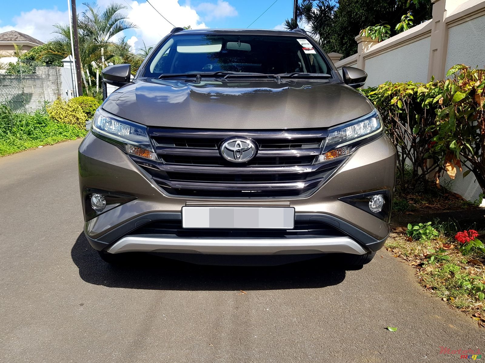 2018' Toyota RUSH photo #2