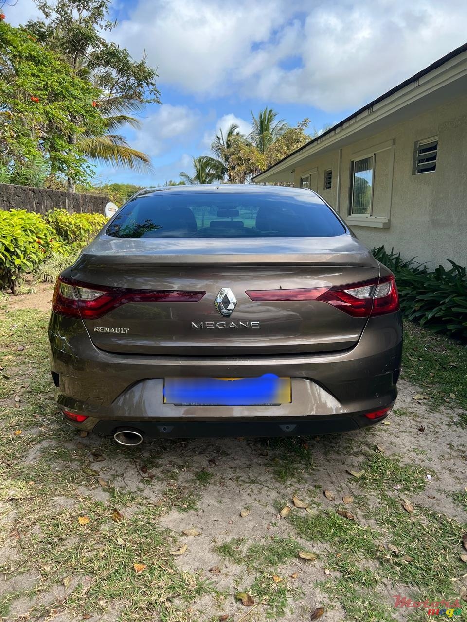 2018' Renault 18 Megane photo #1
