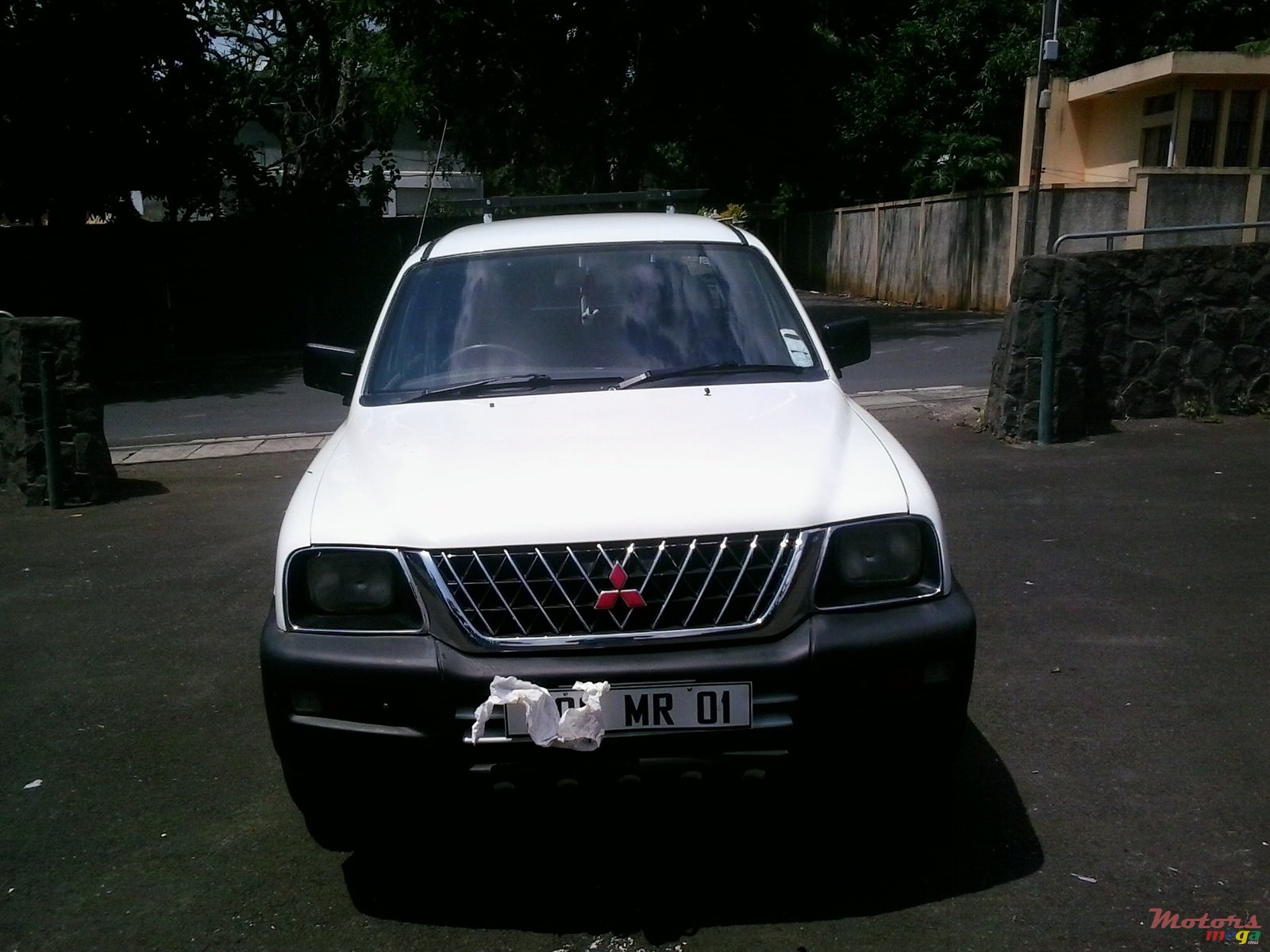 2001' Mitsubishi L 200 photo #2