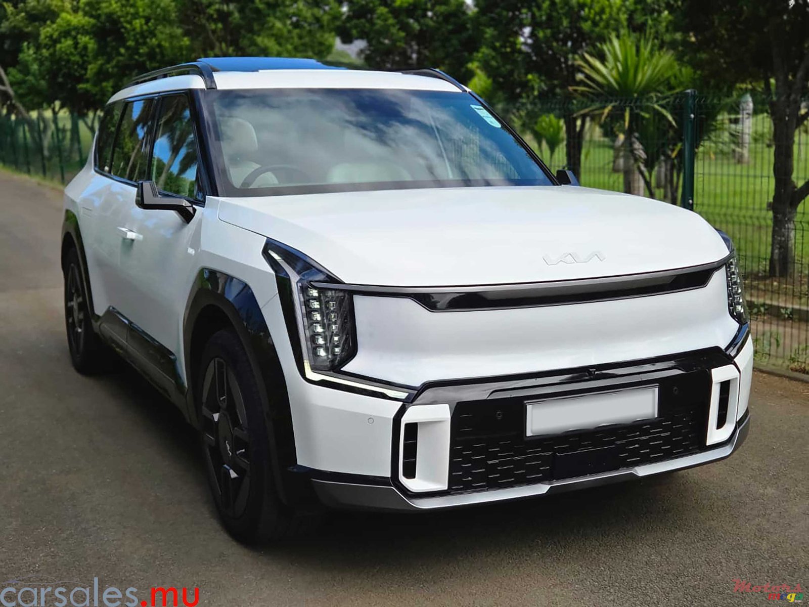 2024' Kia EV9 GT Line AWD 7 Seater photo #2