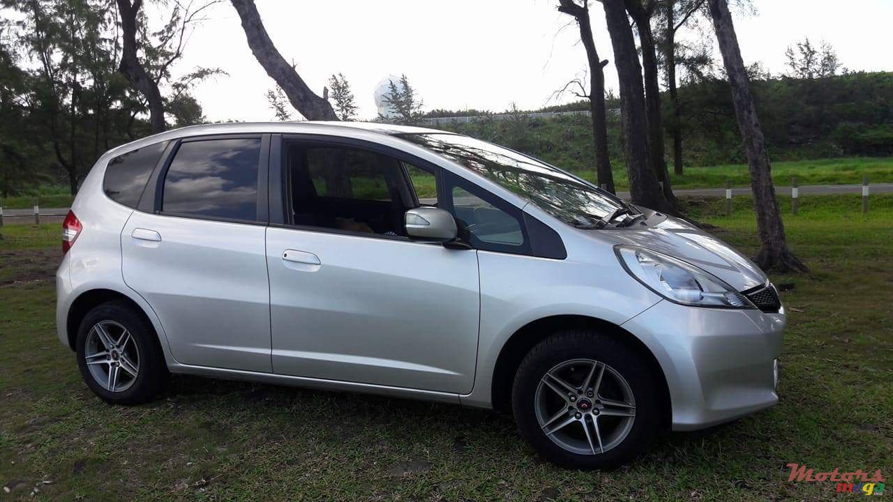 2011' Honda Fit photo #2