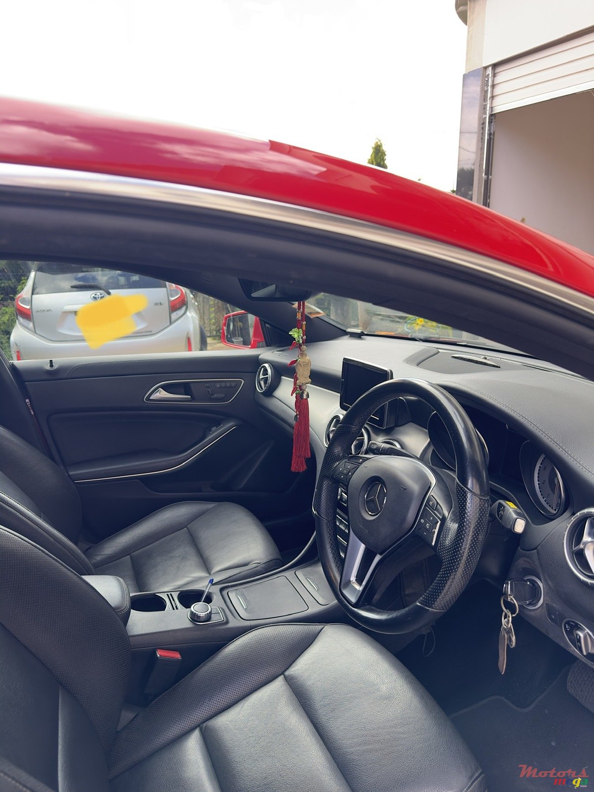 2014' Mercedes-Benz CLA 180 photo #4