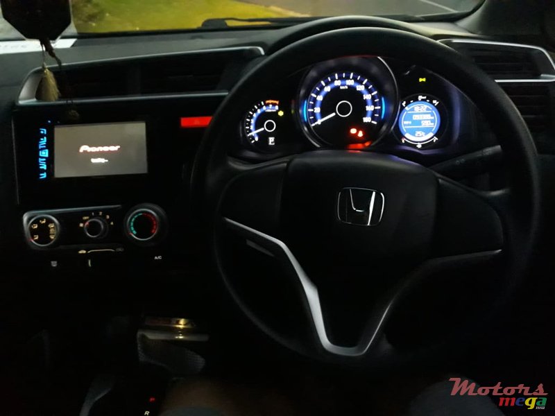 2014' Honda Fit photo #6