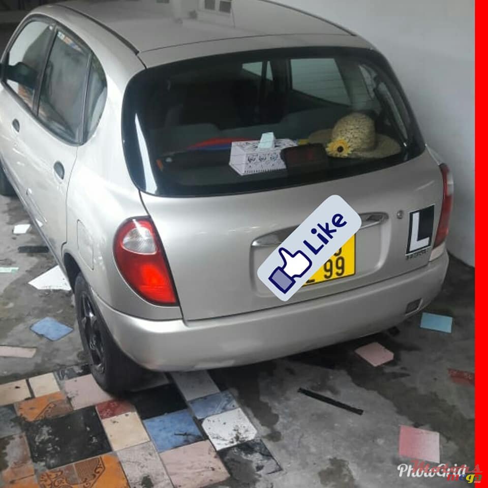 1999' Toyota photo #3