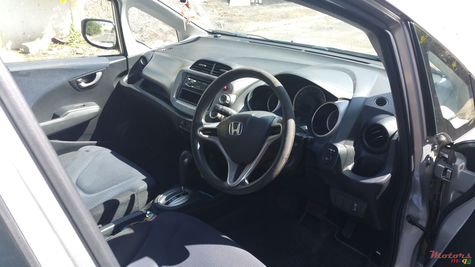 2009' Honda Fit photo #1