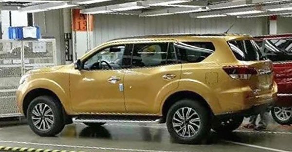 2018 Nissan Paladin (Toyota Fortuner slayer) rear-end exposed