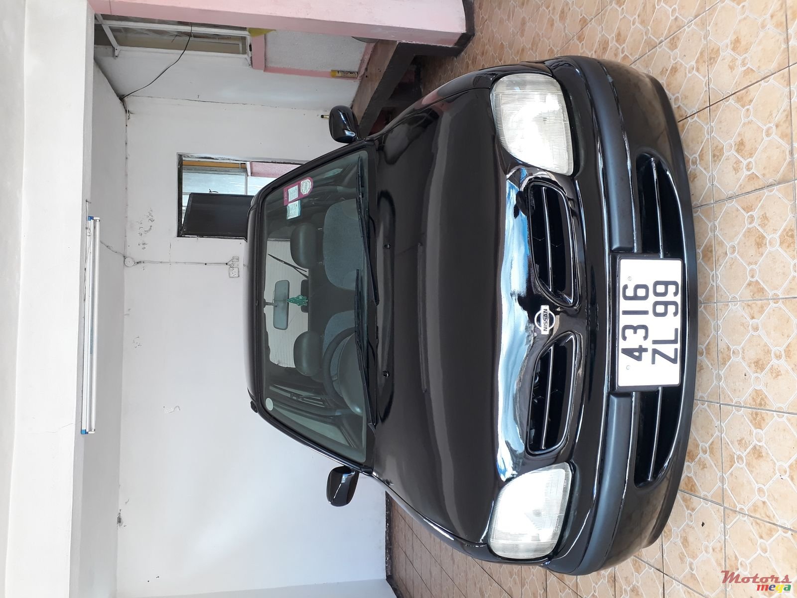 1999' Nissan March photo #1