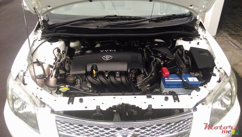 2006' Toyota Axio Fielder X photo #6