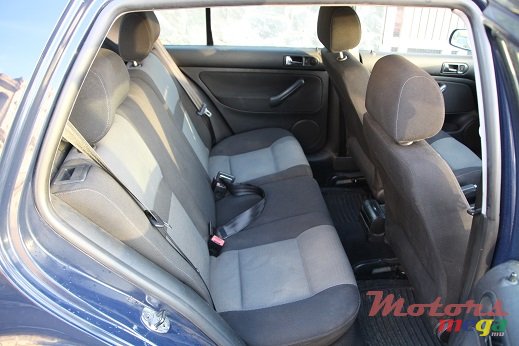 2006' Volkswagen Golf IV photo #5