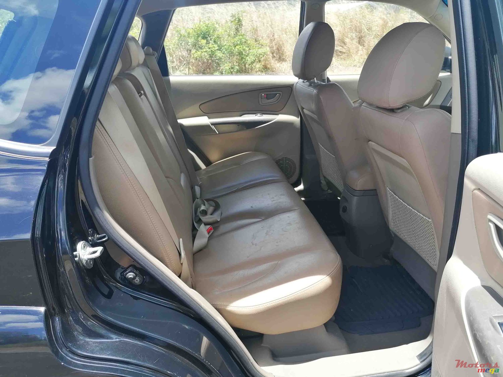 2008' Hyundai Tucson photo #3