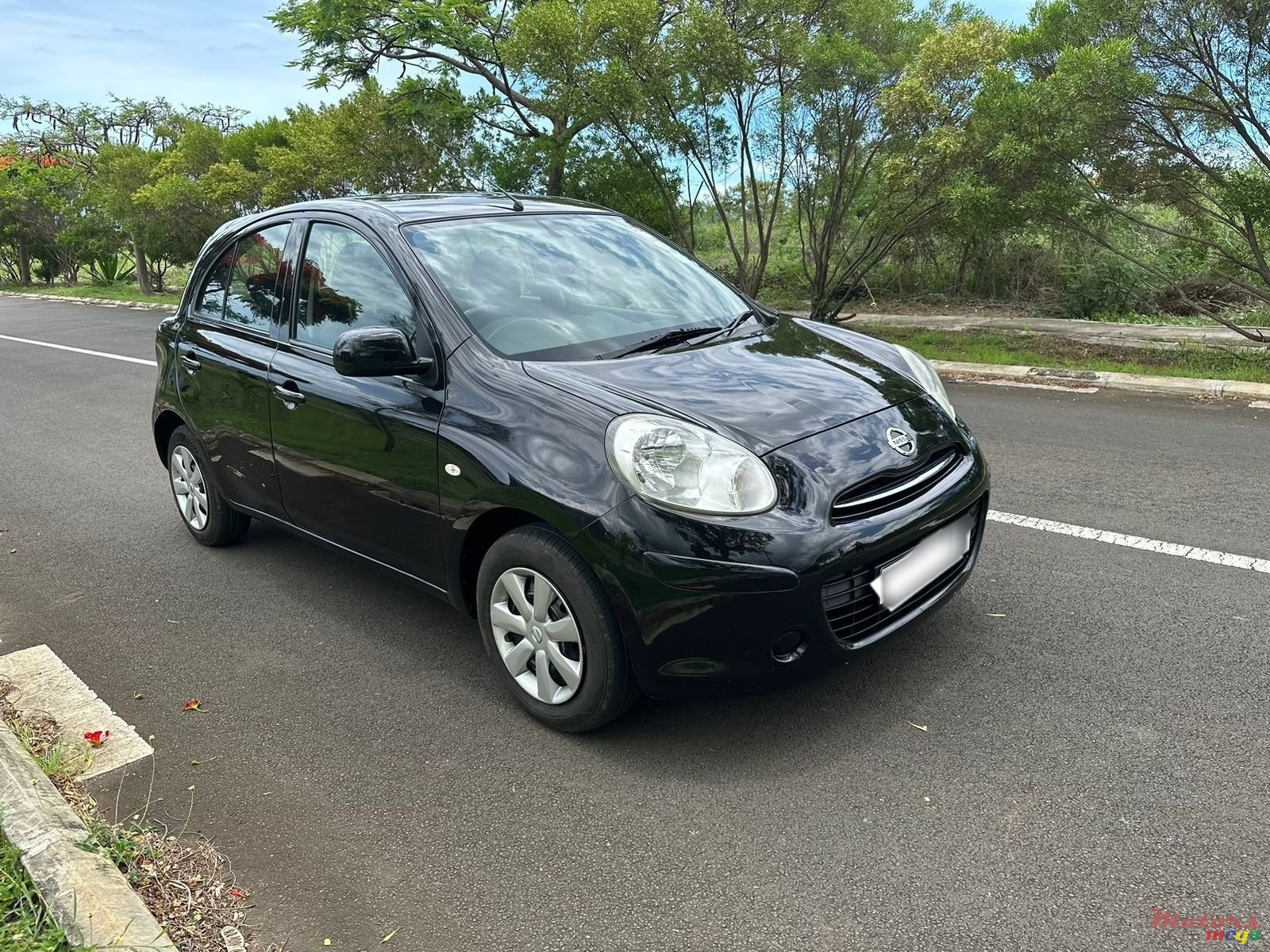 2013' Nissan March AK13 photo #3