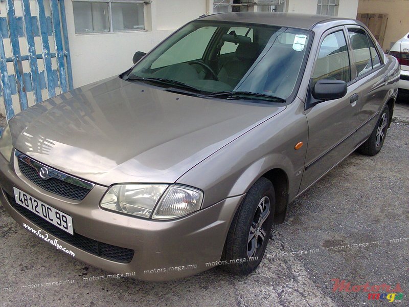 1999' Mazda 323 1325cc photo #1