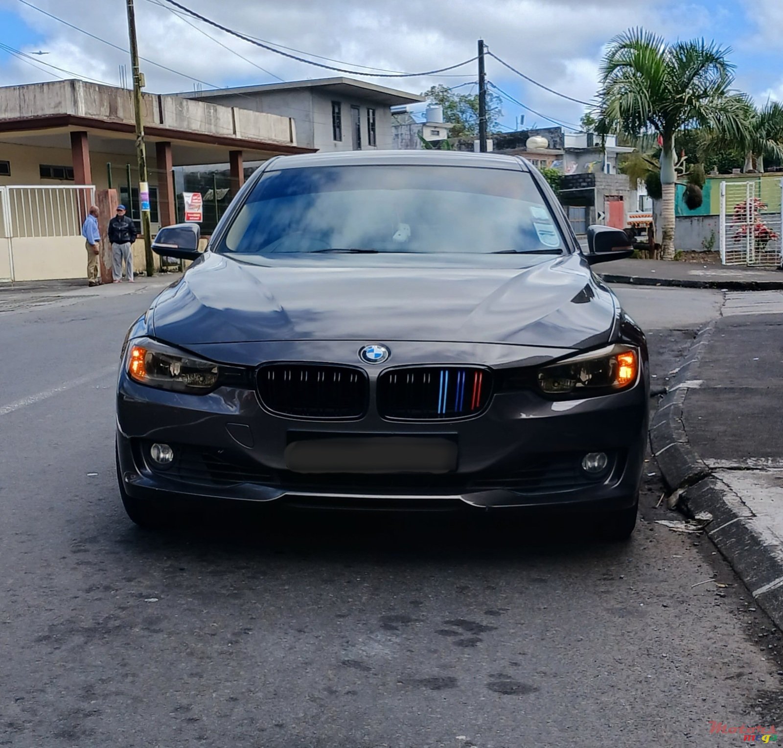 2012' BMW 3 Series Sedan 320i or Exchange photo #1