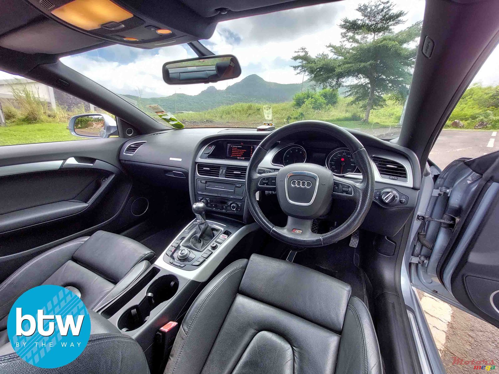 2010' Audi A5 photo #6