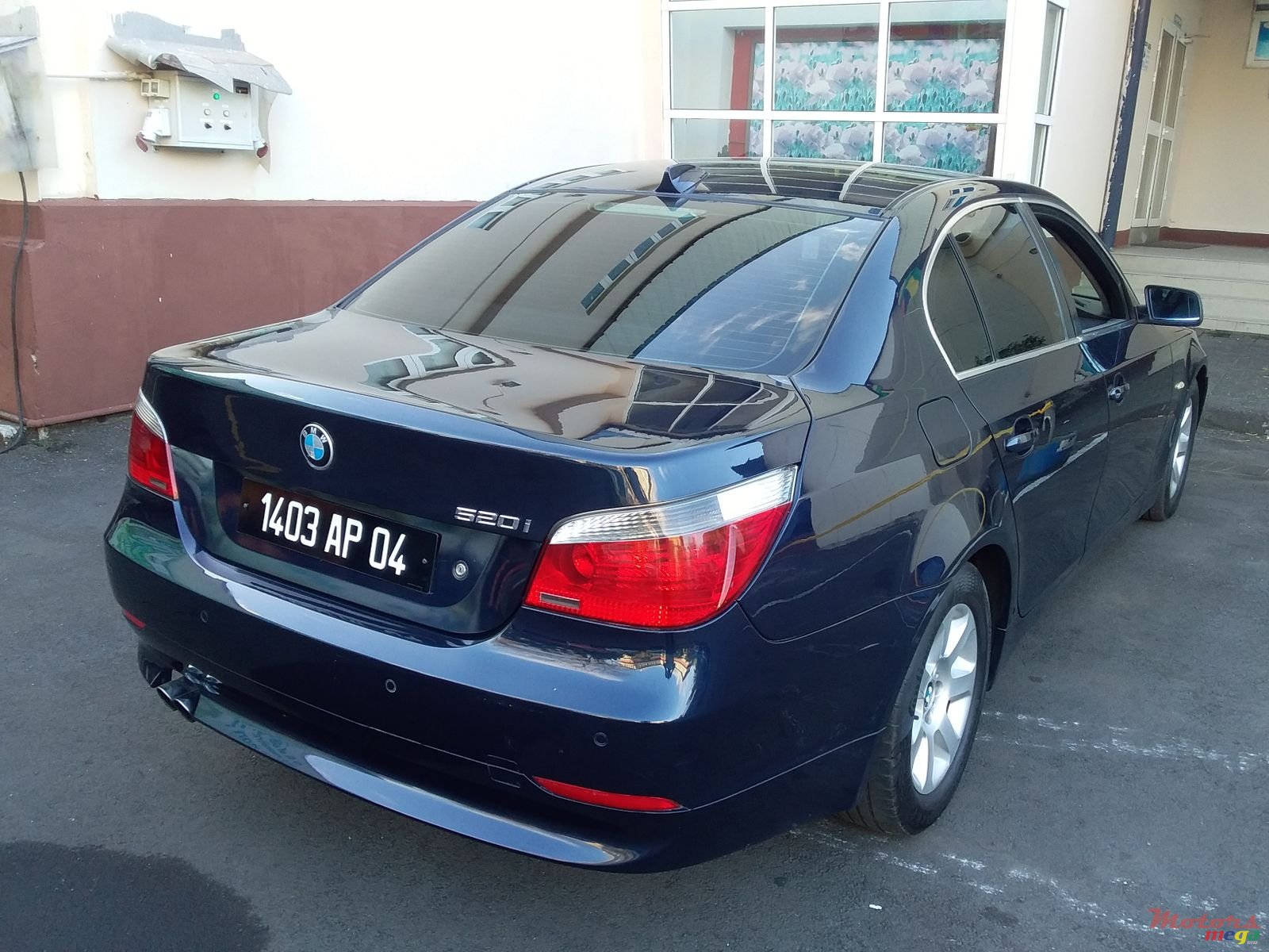 2004' BMW 5 Series photo #1