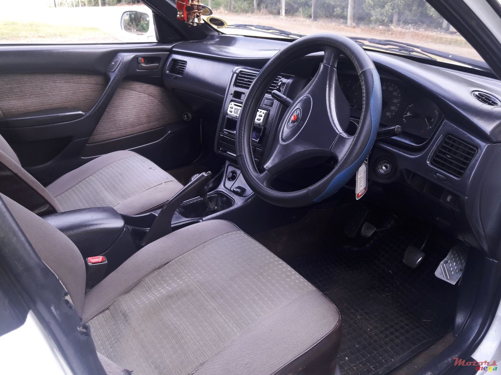 1993' Toyota Corona photo #2