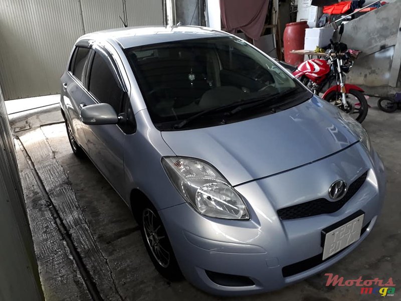 2009' Toyota Vitz vitz photo #6