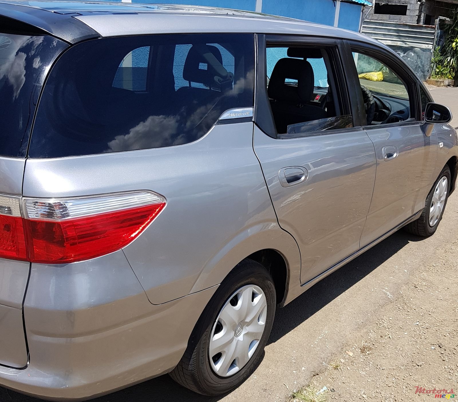 2005' Honda Wave  Full Option photo #3