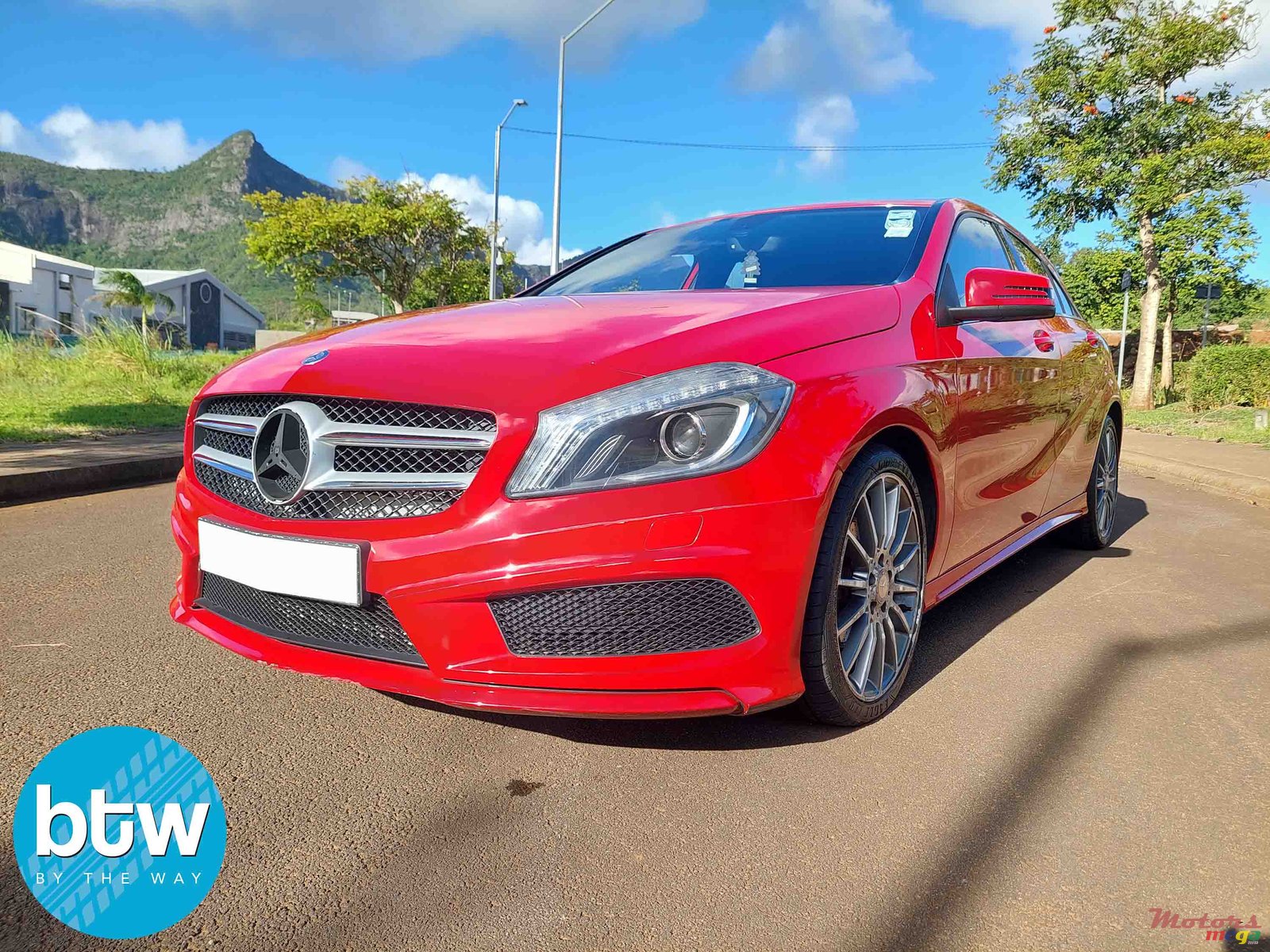 2014' Mercedes-Benz A 200 photo #2