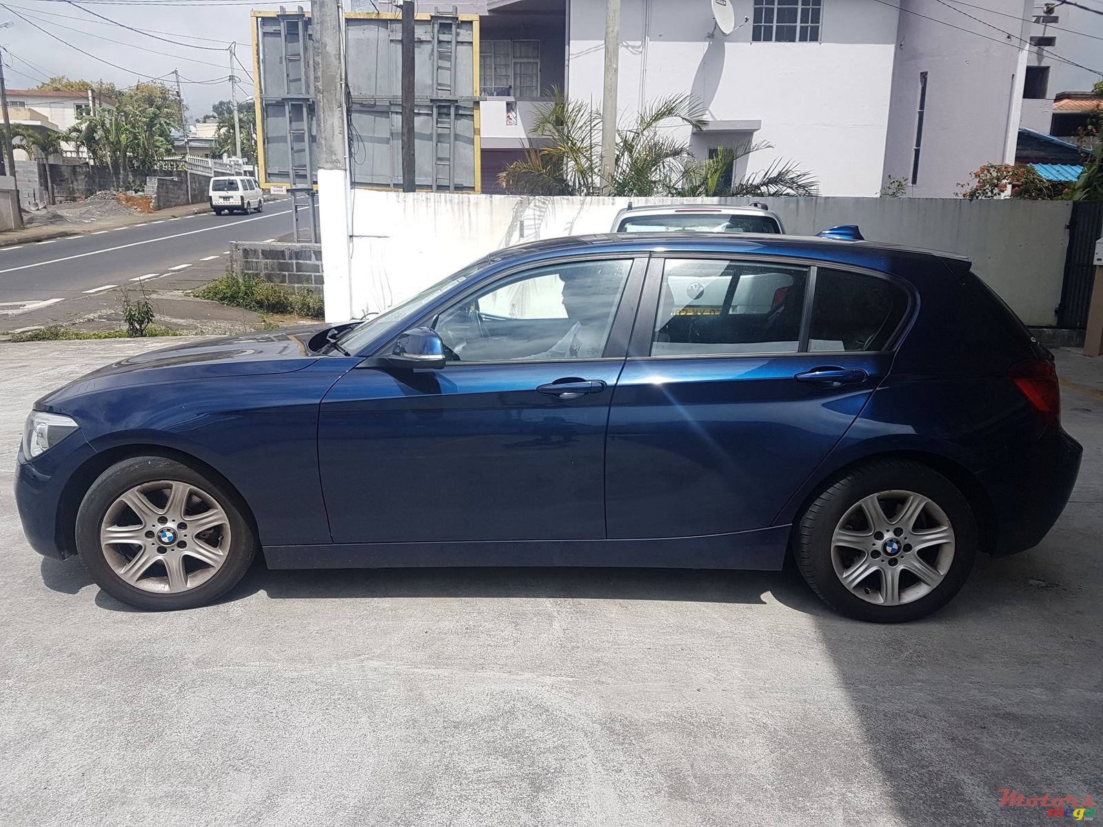 2012' BMW 116 Twins Turbo photo #2