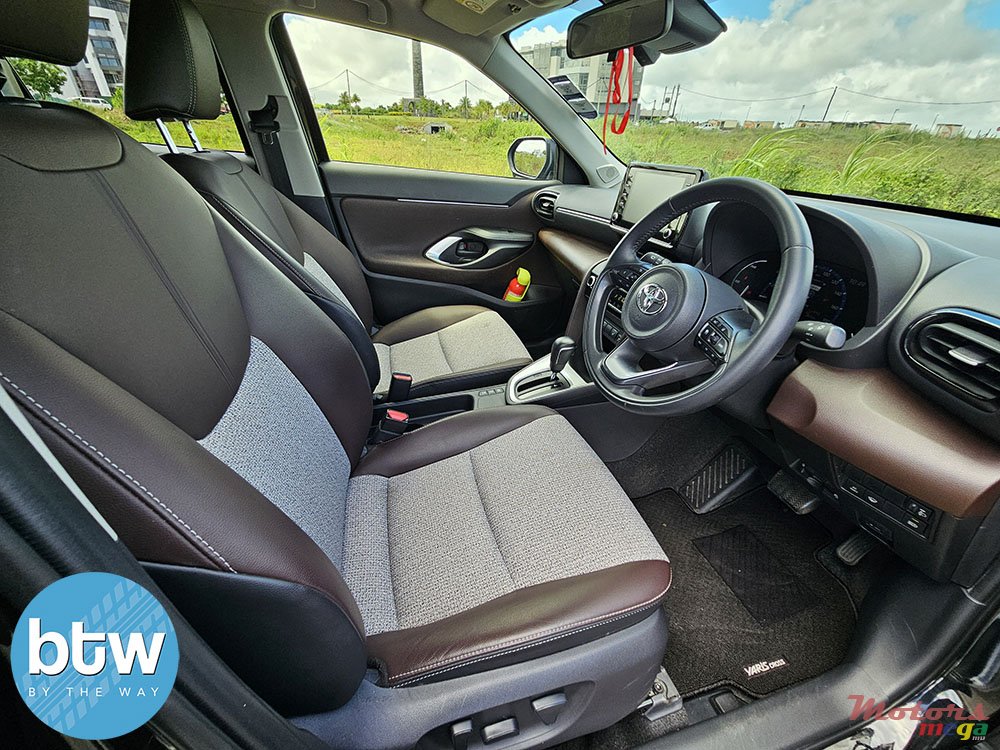 2020' Toyota Yaris Cross JAPAN photo #5