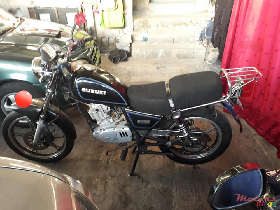 2004' Suzuki GN photo #1