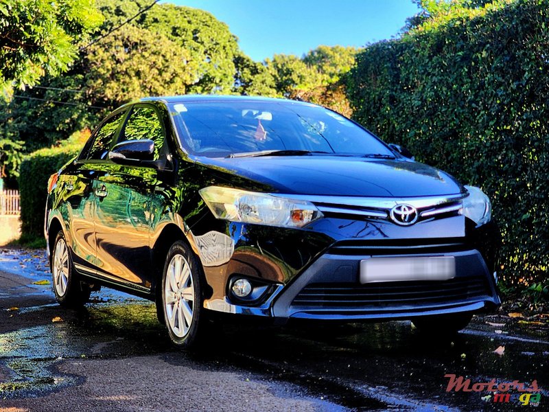 2016' Toyota Yaris G version photo #1