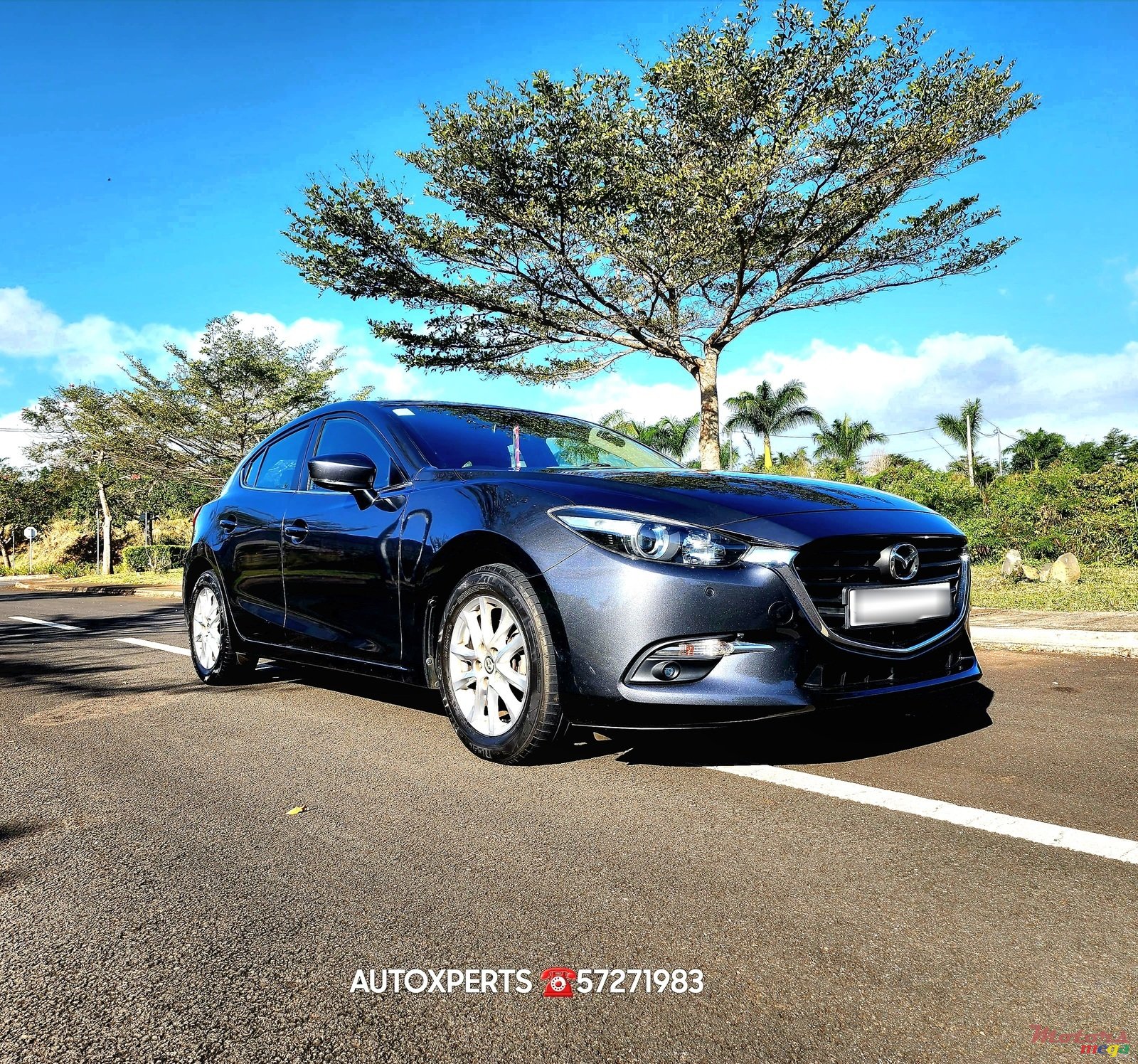 2018' Mazda 3 Hatchback. photo #2