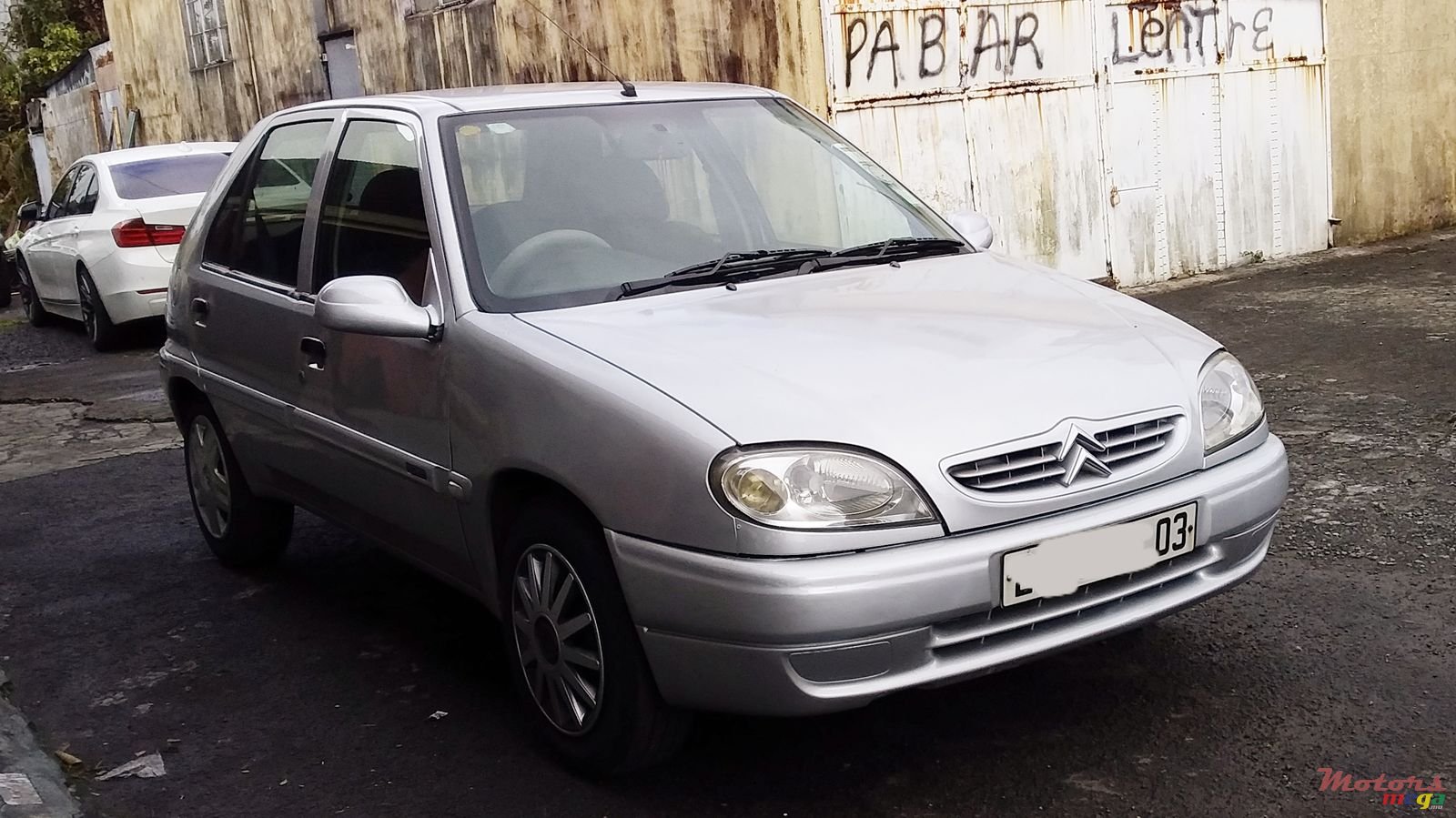 2003' Citroen Saxo photo #2